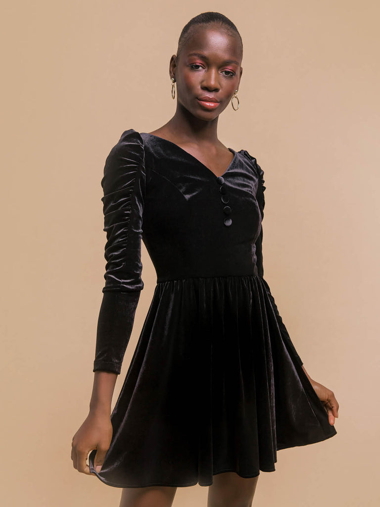 welurowa sukienka czarna mini
